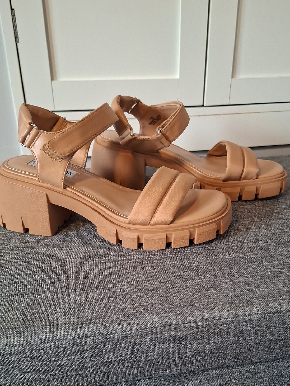 Steve Madden Chunky Platform Sandals in Tan